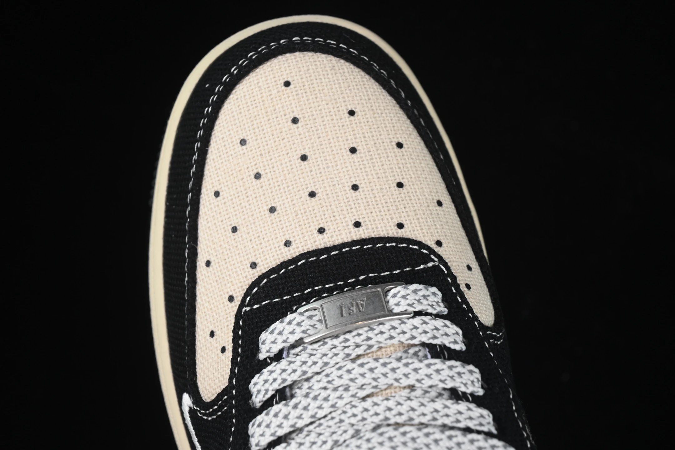 Canvas Low Sneakers Beige Noir - Gallery Image 7 - Detailed View