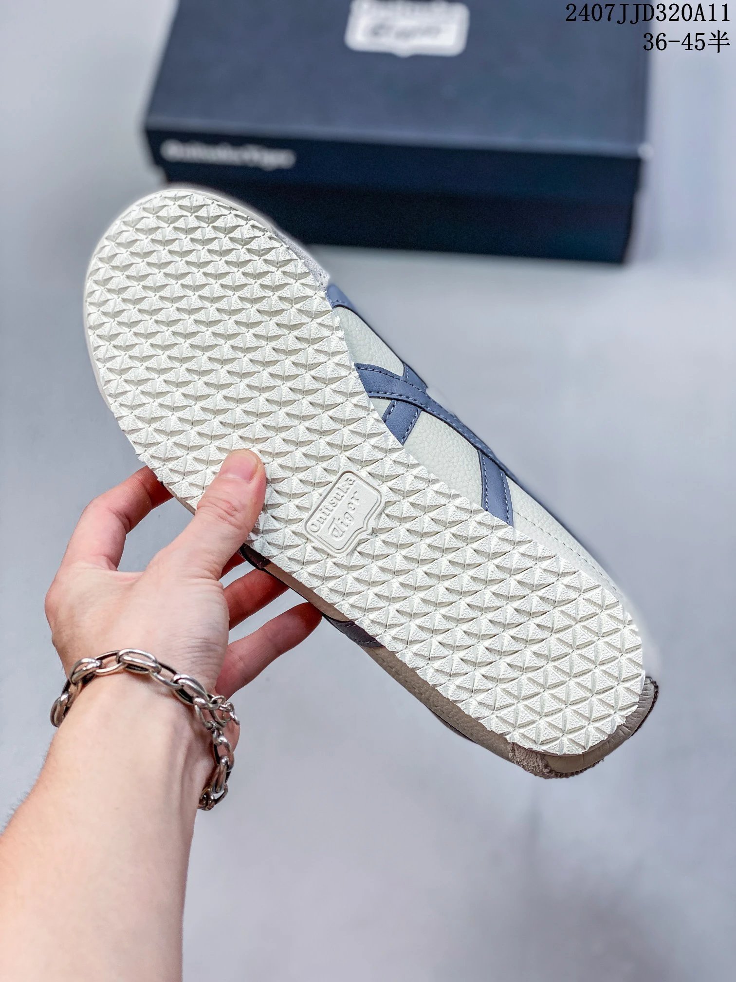 Onitsuka Tiger Mexico 66 Slip-on Sneakers Beige Blue - Gallery Image 5 - Detailed View