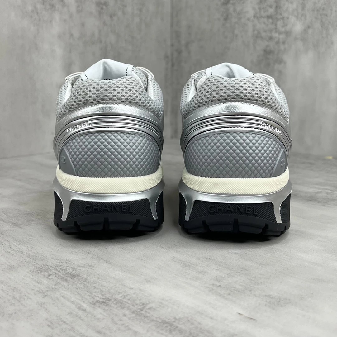 Resort Leather Mesh Sneakers Metallic Silver - Gallery Image 5 - Detailed View