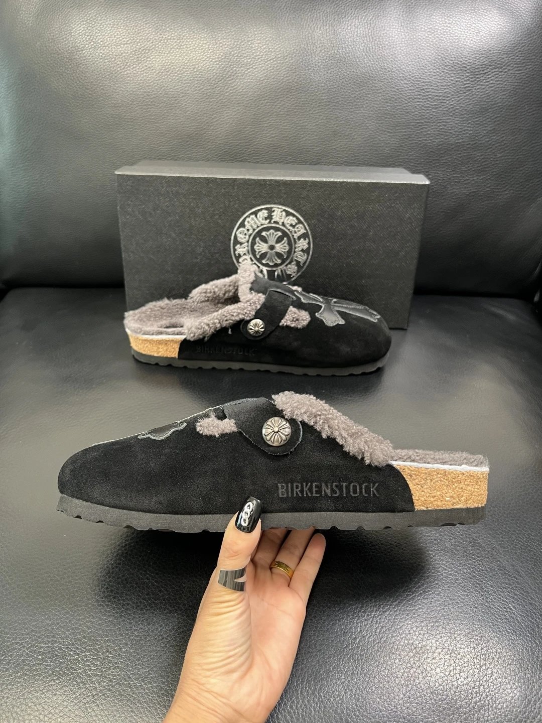 Luxury Suede Shearling Mules Obsidian Black - Gallery Image 5 - Detailed View