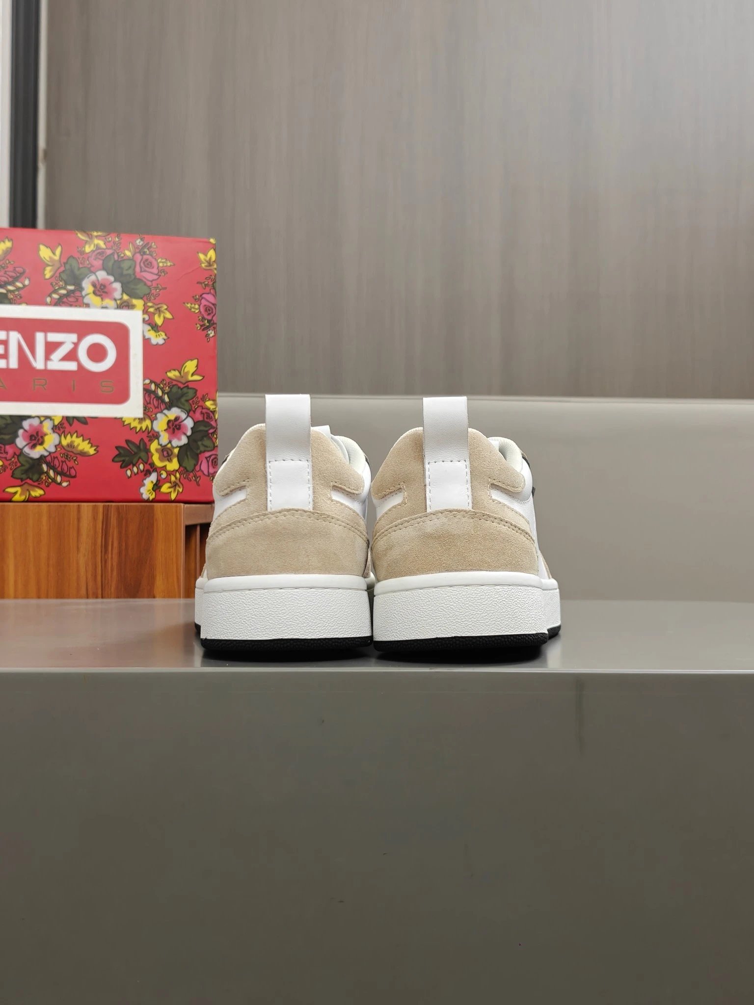 Kenzo Classic Sneakers Beige - Gallery Image 9 - Detailed View