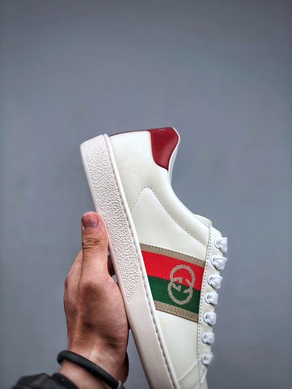 Gucci Bee White Red Sneakers GG embroidery - Gallery Image 6 - Detailed View