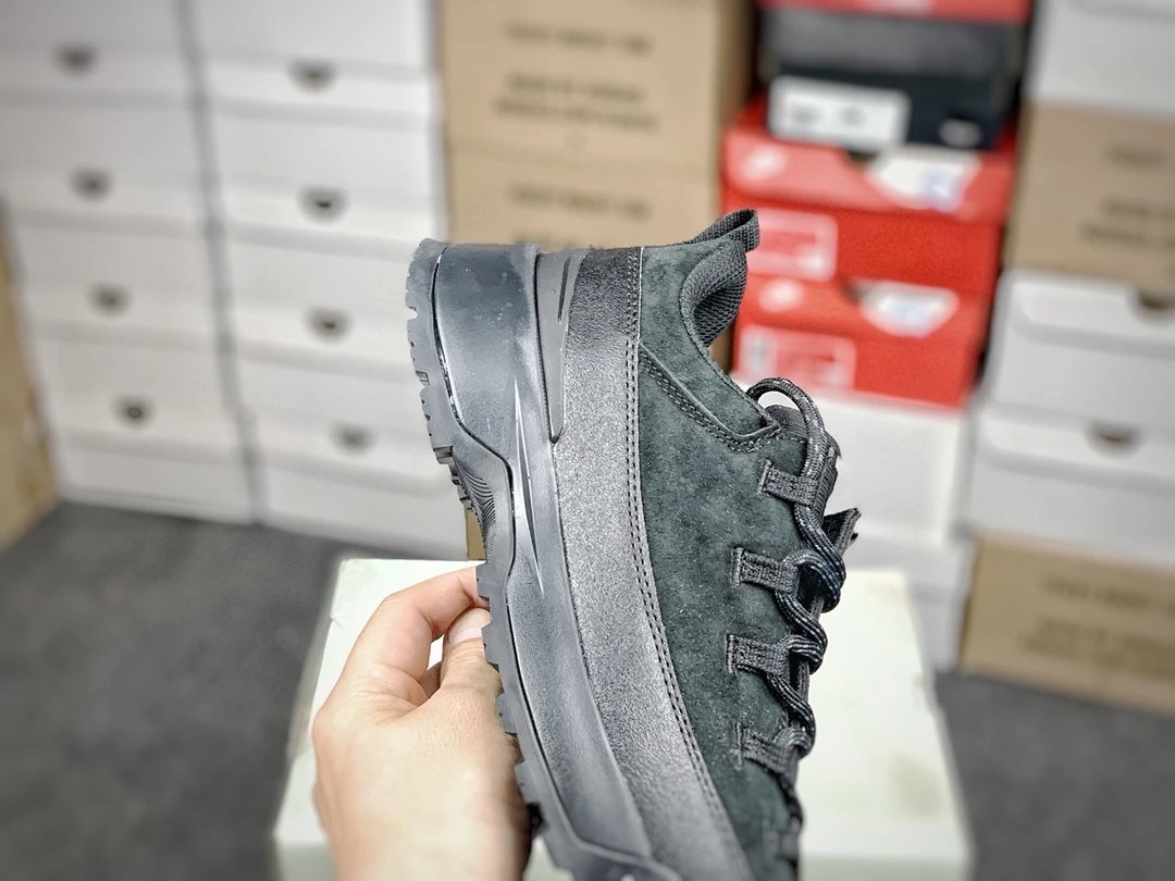 Outdoor Suede Hiking Shoes Deep Black - Gallery Image 7 - Detailed View