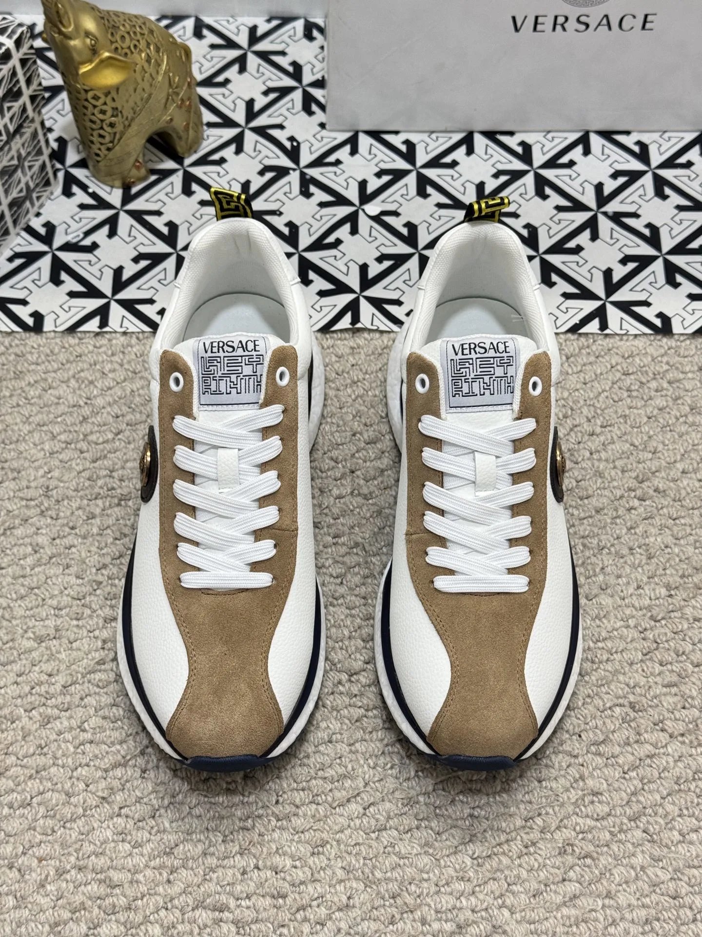 Luxury Leather Mesh Sneakers Beige White - Gallery Image 2 - Detailed View