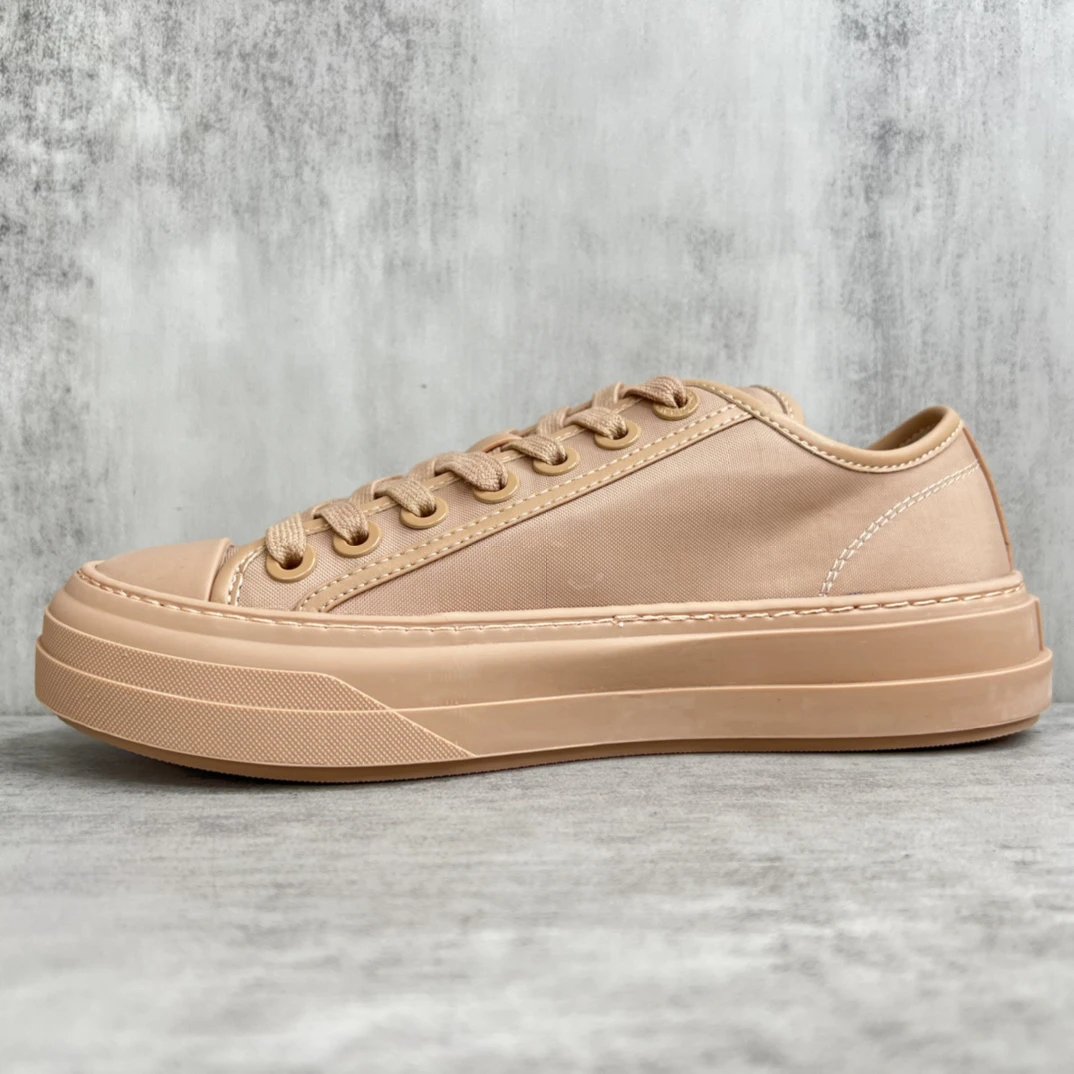 Valentino Garavani Beige Low Sneakers - Gallery Image 7 - Detailed View