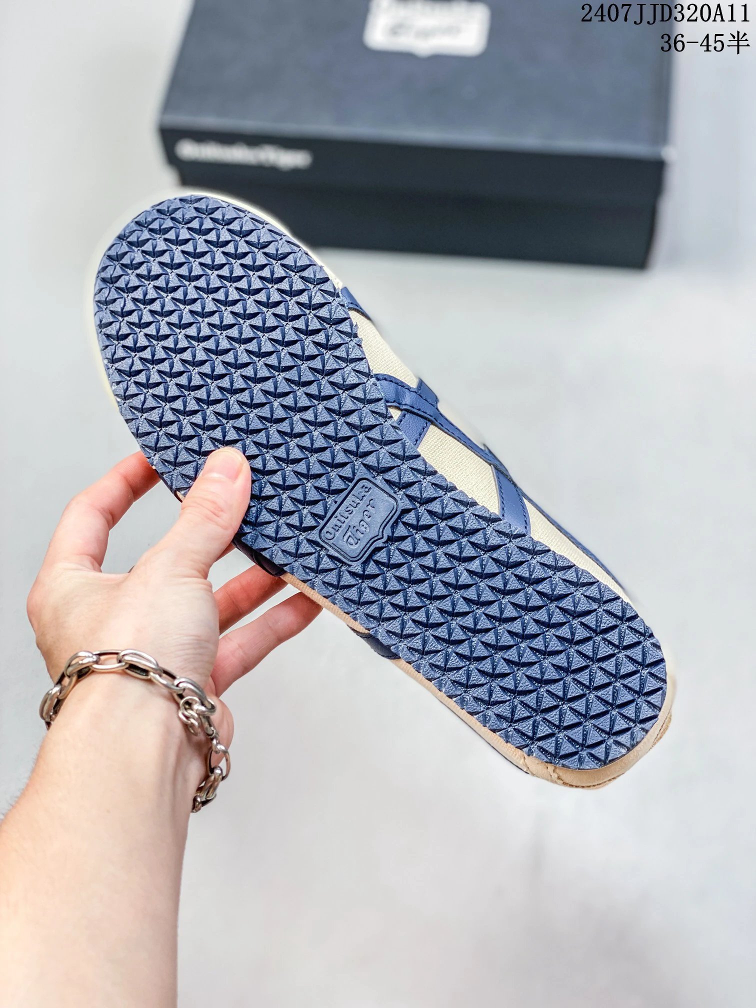 Onitsuka Tiger Mexico 66 Slip-on Sneakers Blue Beige - Gallery Image 5 - Detailed View