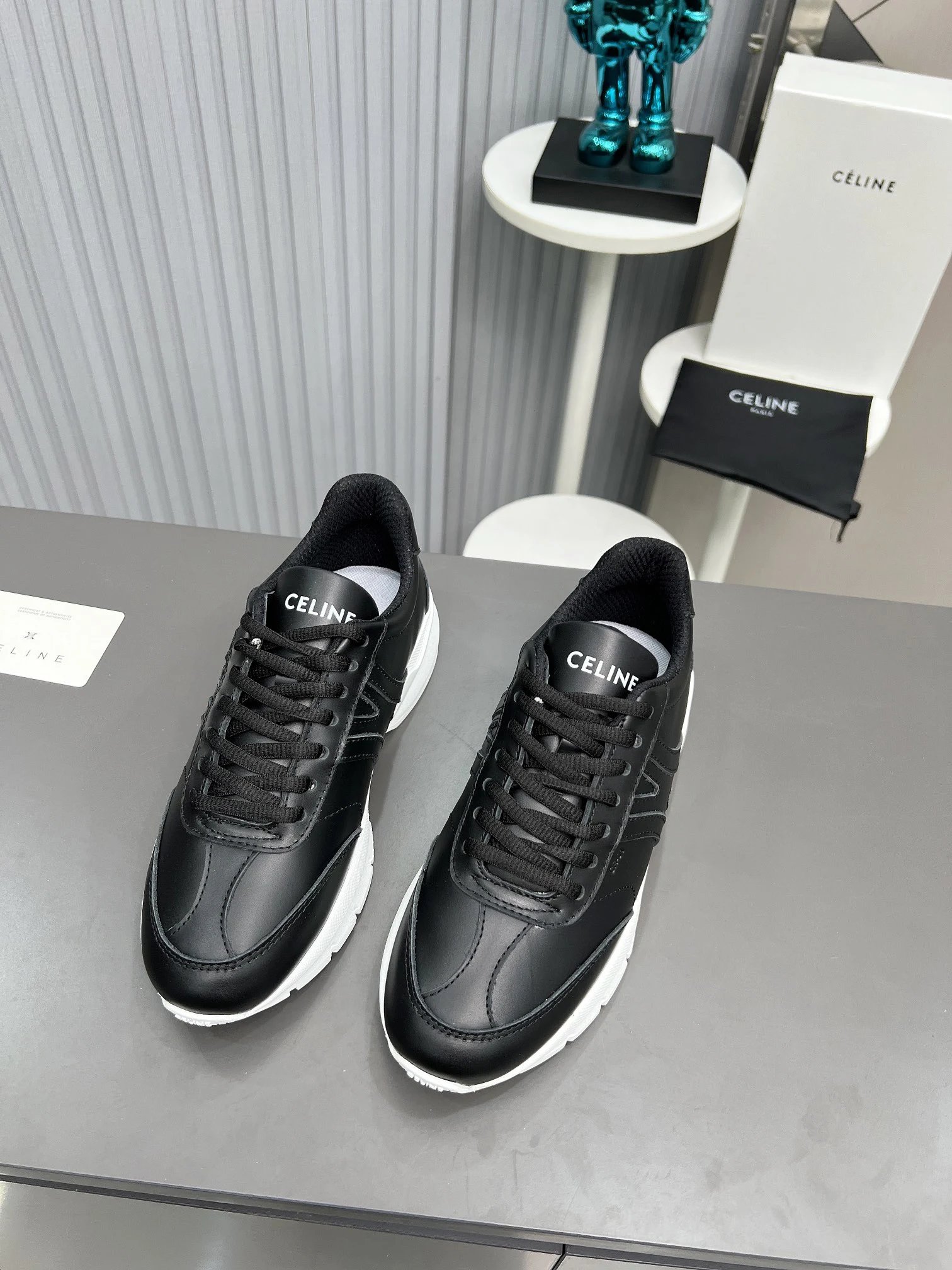 Chunky Leather Dad Sneakers Retro Style Onyx Black - Gallery Image 2 - Detailed View