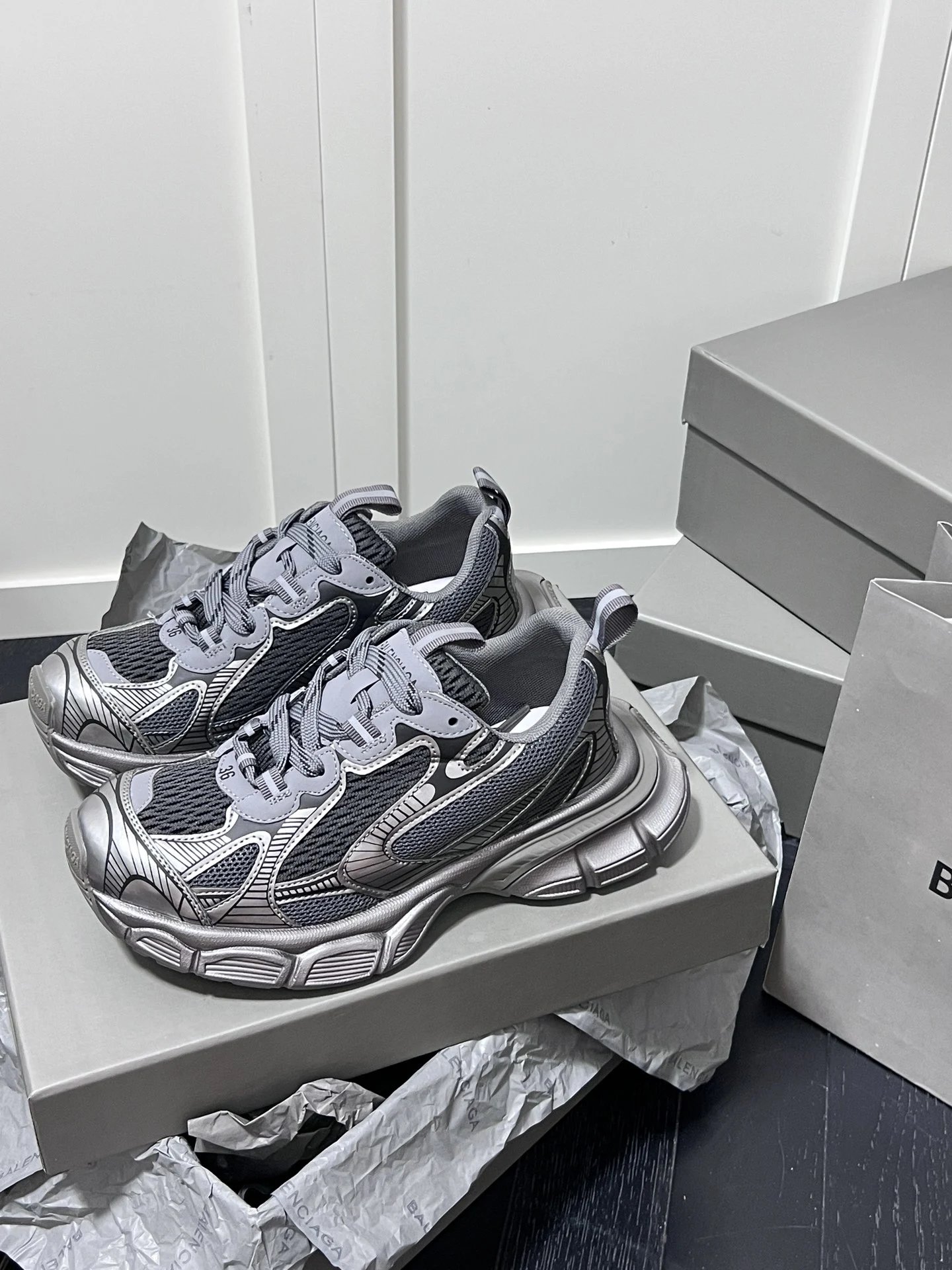 Retro Chunky Dad Sneakers Mesh Leather Sole Pewter Grey - Gallery Image 4 - Detailed View