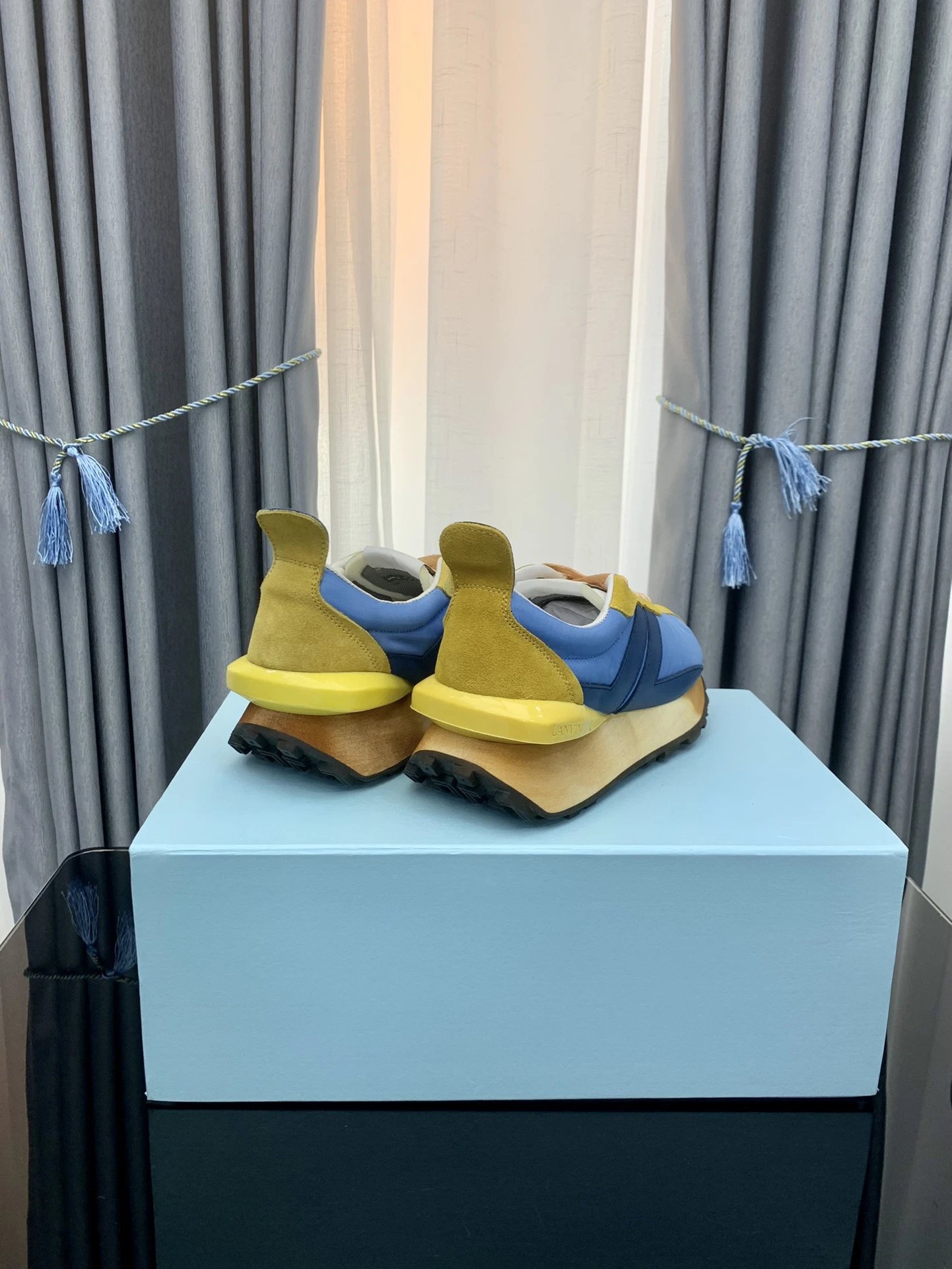 Lanvin Retro Sneakers Blue - Gallery Image 9 - Detailed View