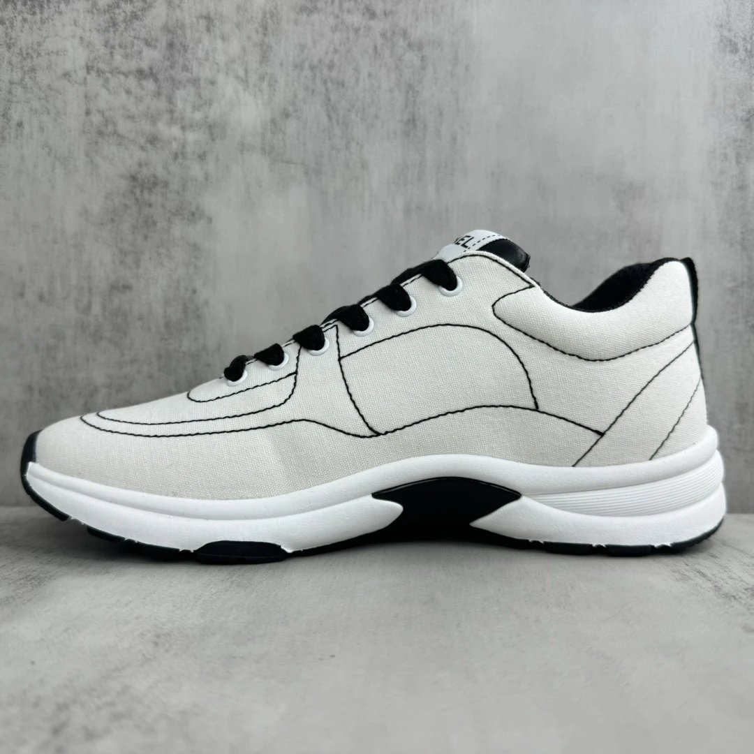 24SS Leather Panda Sneakers Women’s Black White - Gallery Image 7 - Detailed View