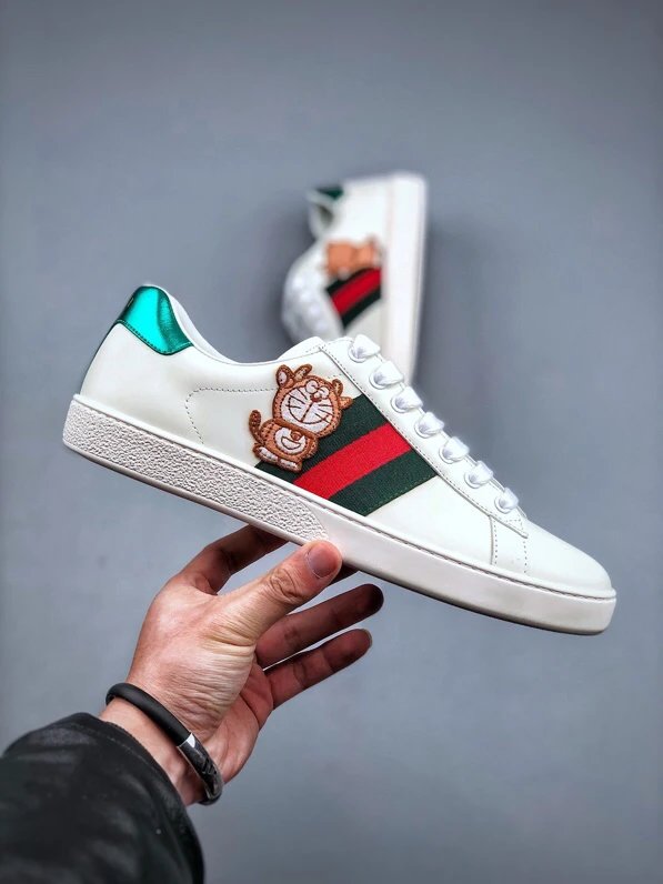 Gucci Bee White Green Sneakers Embroidered Doraemon - Gallery Image 4 - Detailed View
