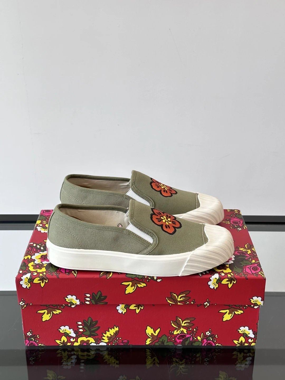 Kenzo Floral Canvas Shoes Olive Green  - High Quality Product Image - Cnfans
