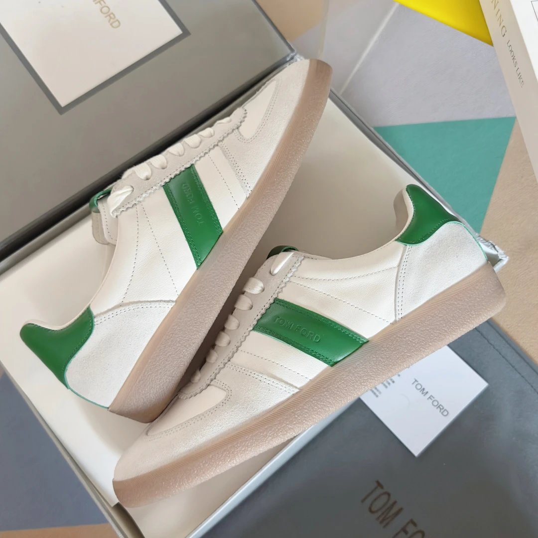 Suede Leather Trainer Sneakers Emerald Green - Gallery Image 6 - Detailed View