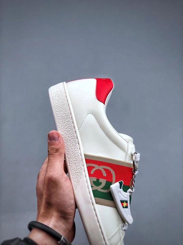 Gucci Bee White Red Sneakers Keychain - Gallery Image 5 - Detailed View
