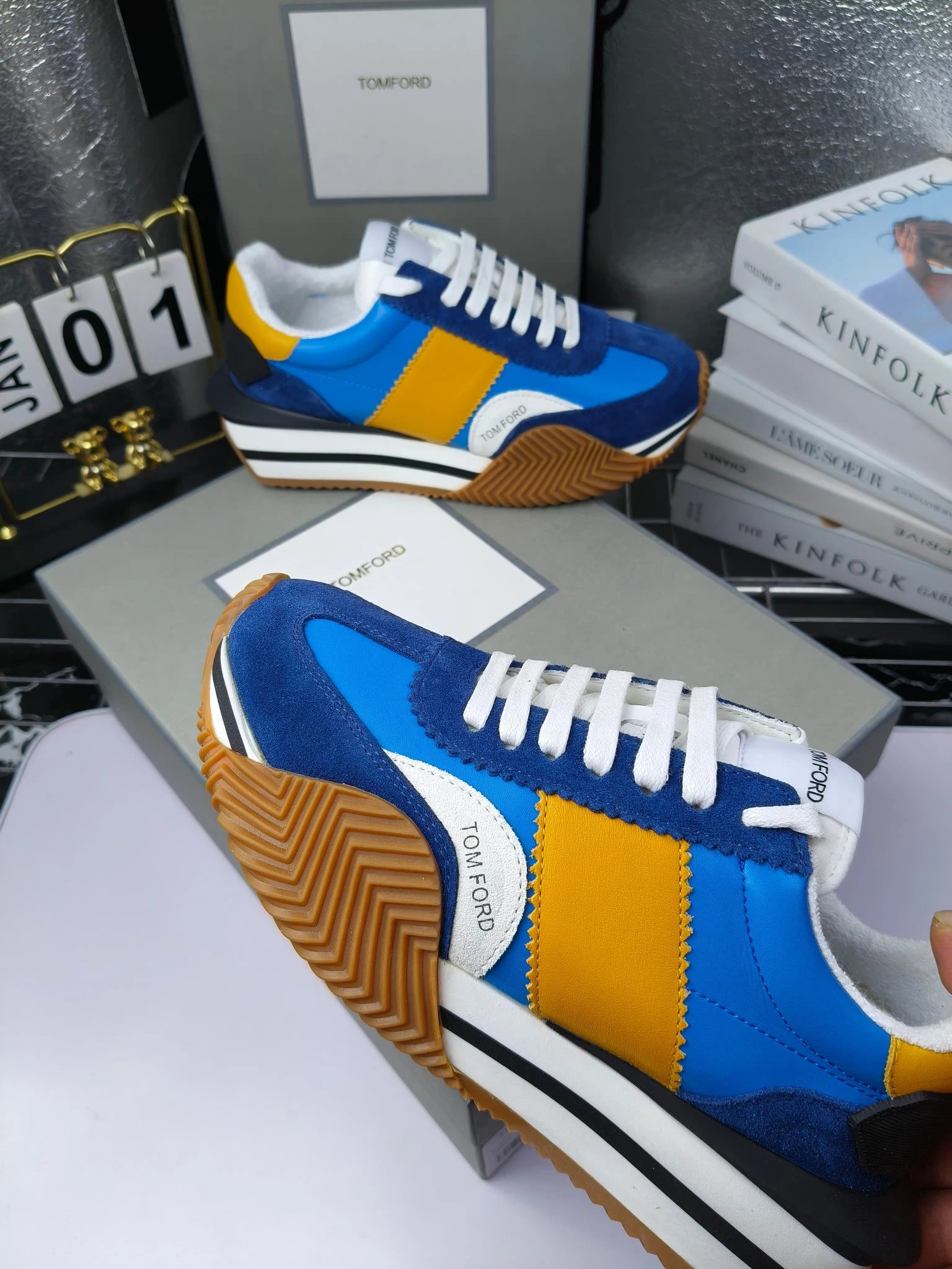 Retro Leather Platform Sneakers Sapphire Blue - Gallery Image 3 - Detailed View