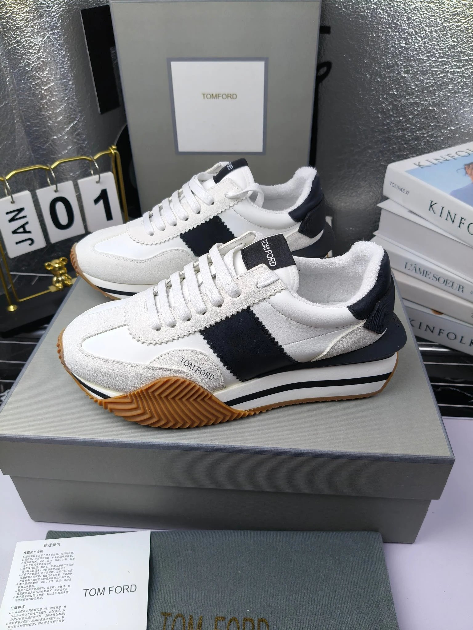 Retro Luxe Leather Sneakers Ivory Black - Gallery Image 2 - Detailed View