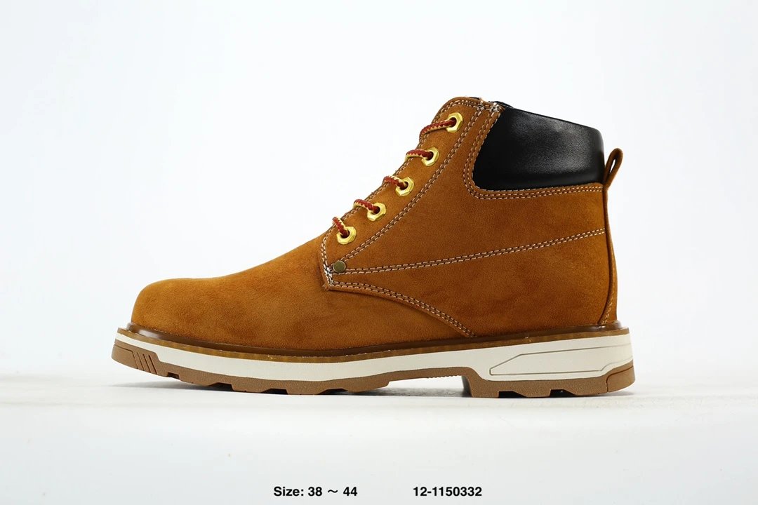 Outdoor Suede Boots Amber - Gallery Image 3 - Detailed View