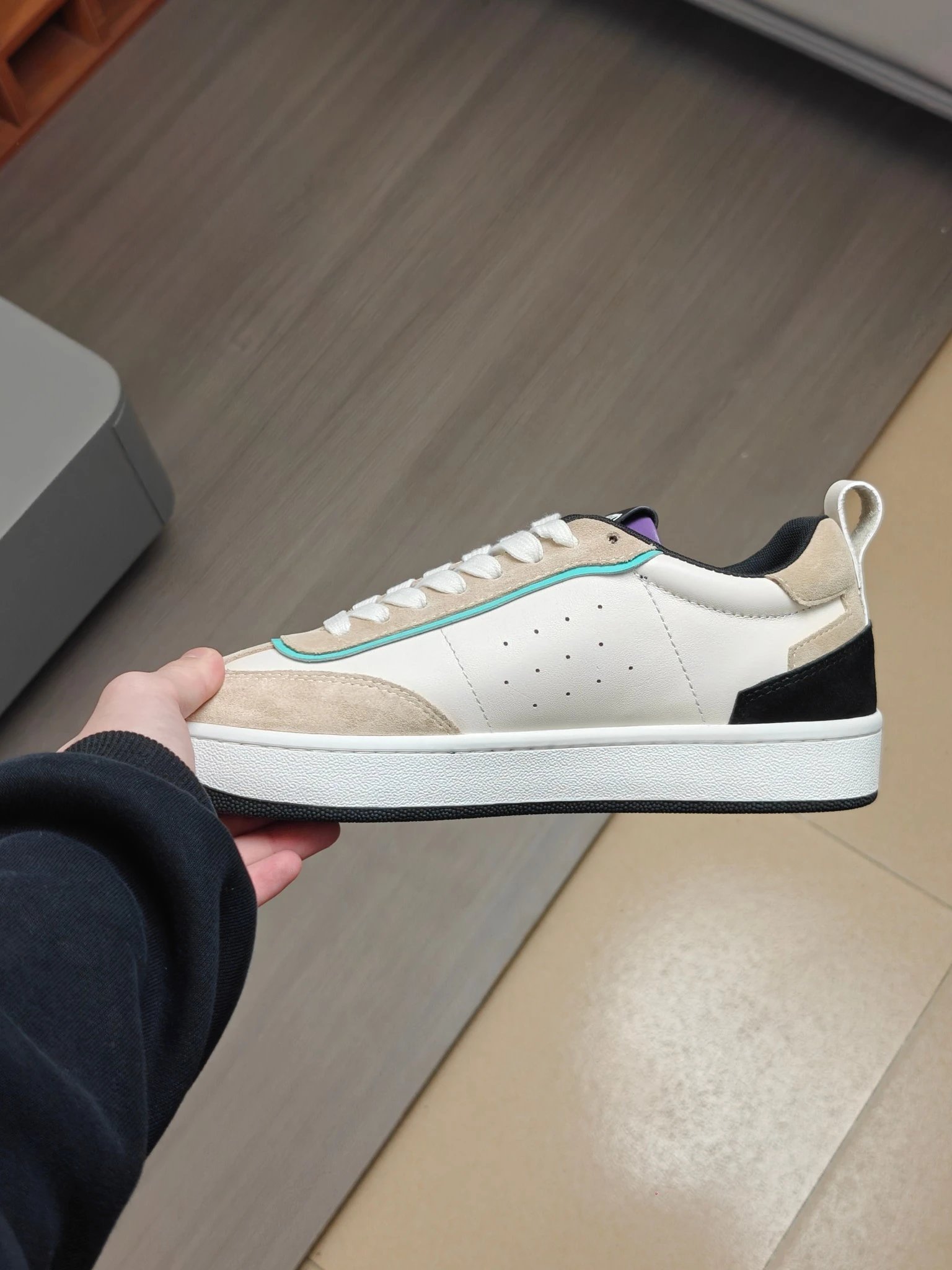 Kenzo Classic Sneakers Beige - Gallery Image 7 - Detailed View