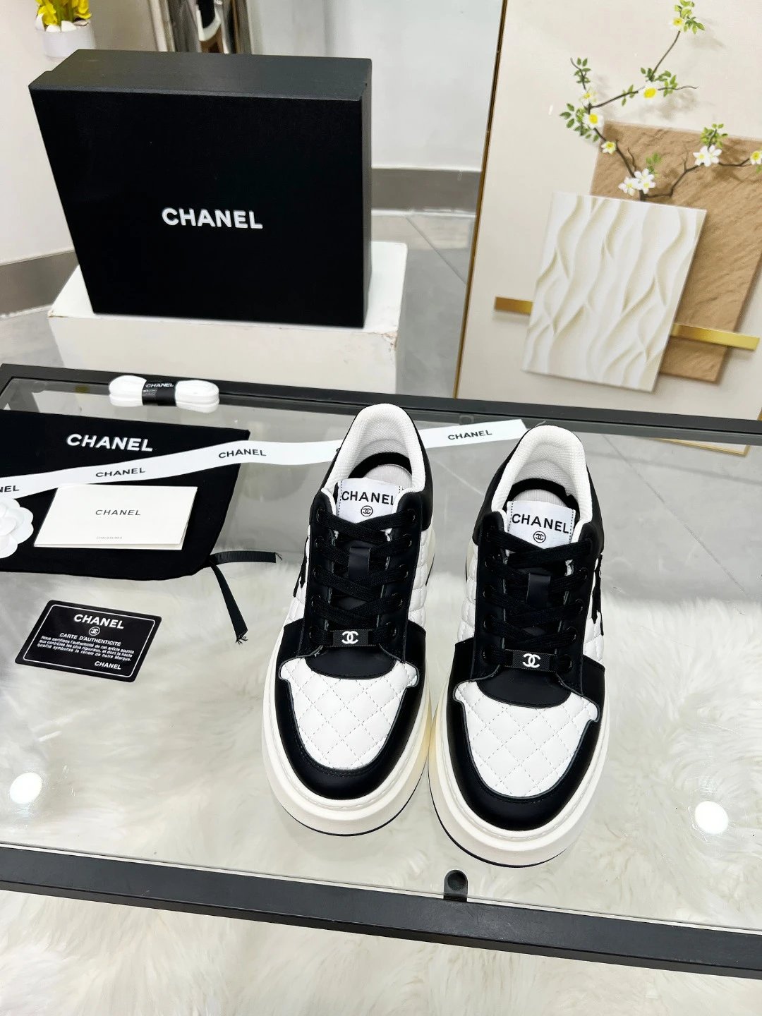 Chanel 25C Sneakers Black White - Gallery Image 2 - Detailed View