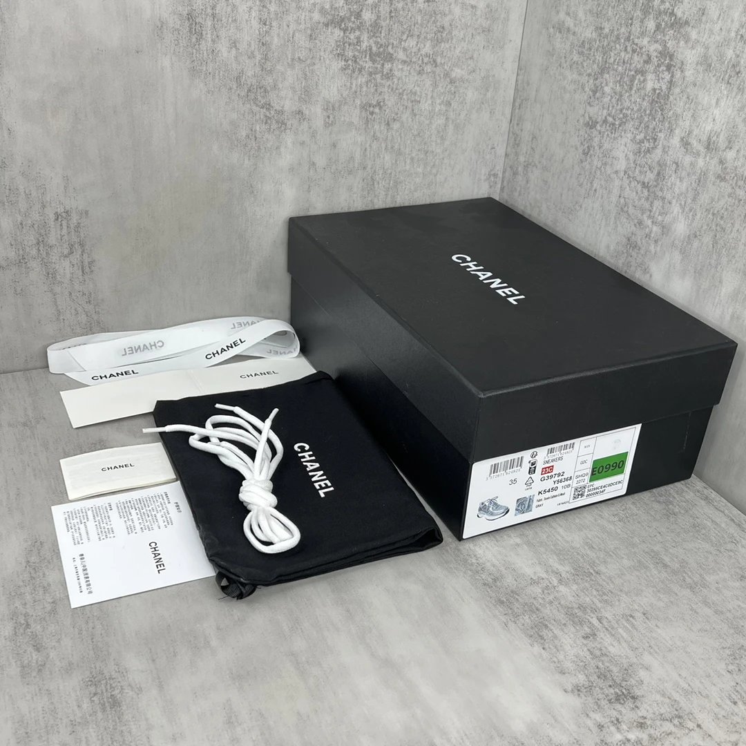 Resort Leather Mesh Sneakers Metallic Silver - Gallery Image 9 - Detailed View