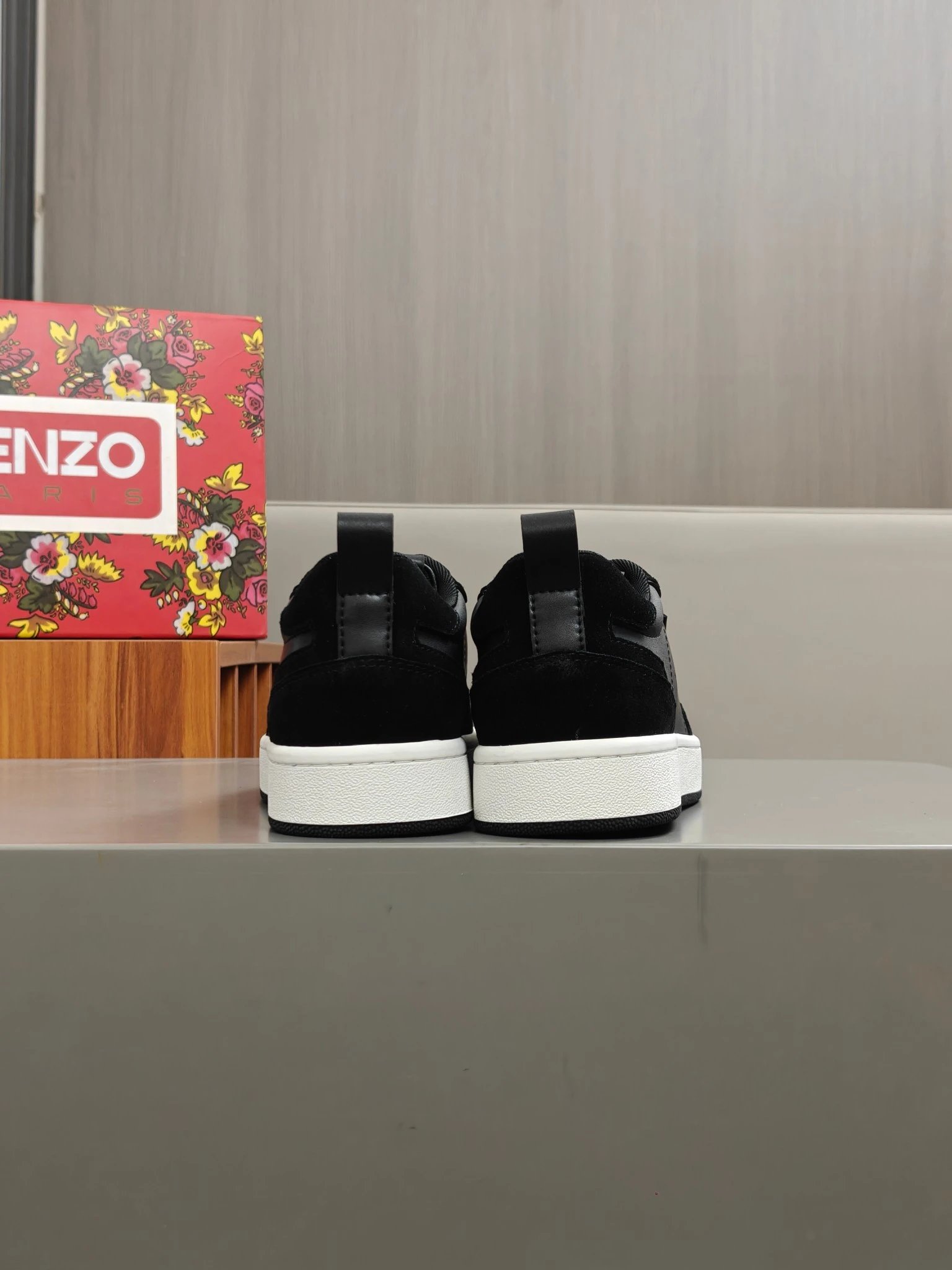 Kenzo Classic Sneakers Black - Gallery Image 9 - Detailed View