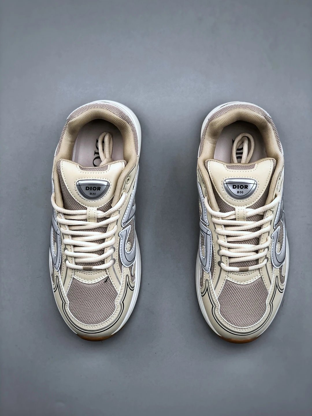 Men's Retro Running Sneakers Beige - Gallery Image 5 - Detailed View