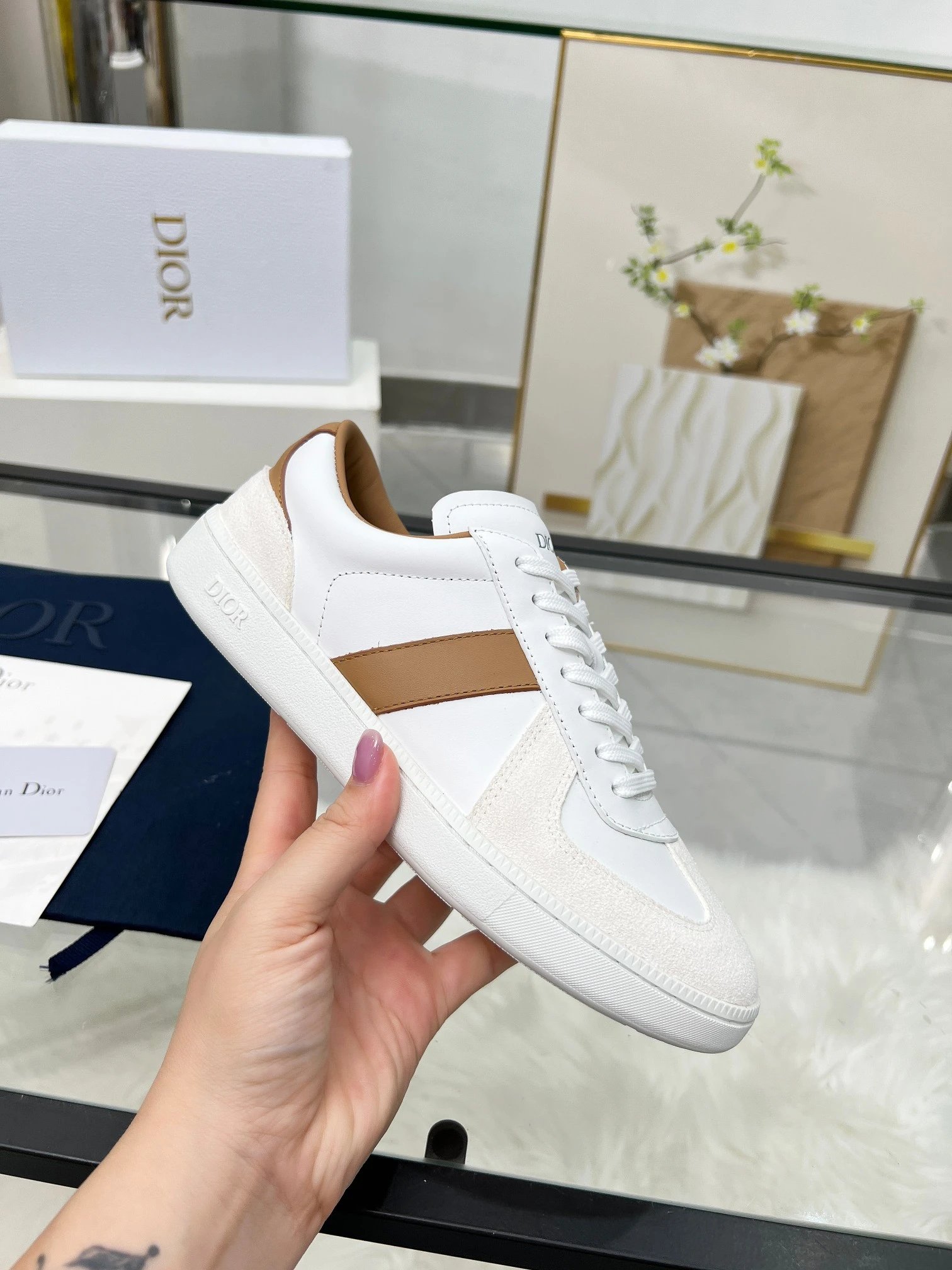 Dior B01 White Leather Sneakers Brown - Gallery Image 5 - Detailed View