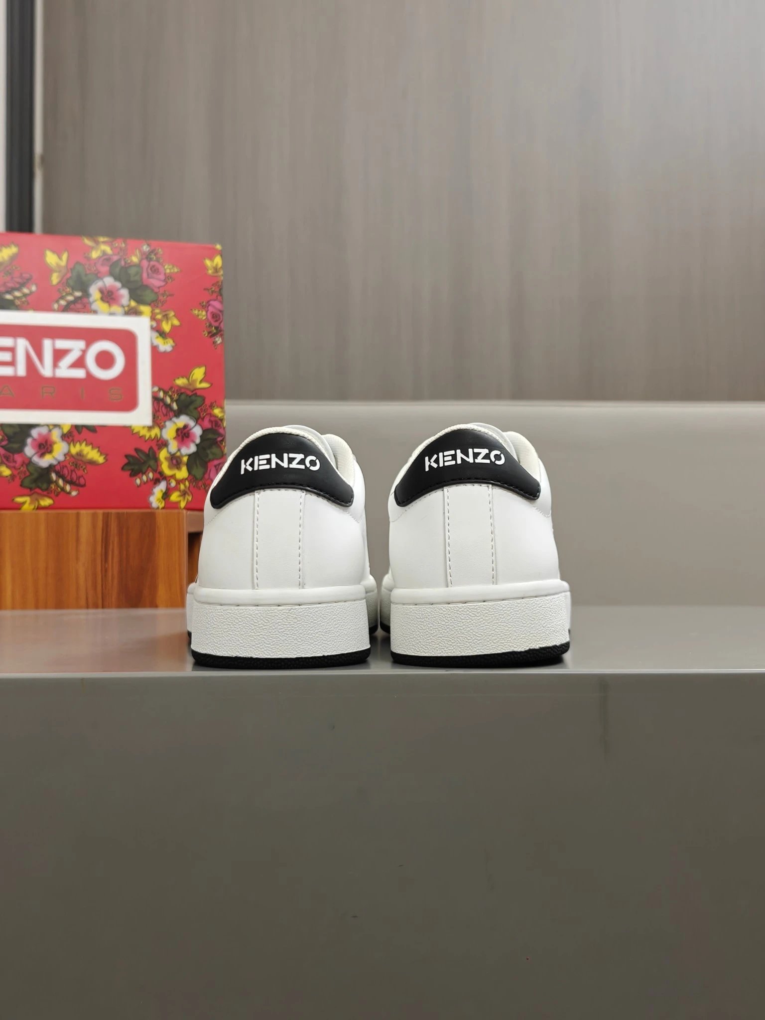 Kenzo Classic Sneakers White - Gallery Image 9 - Detailed View