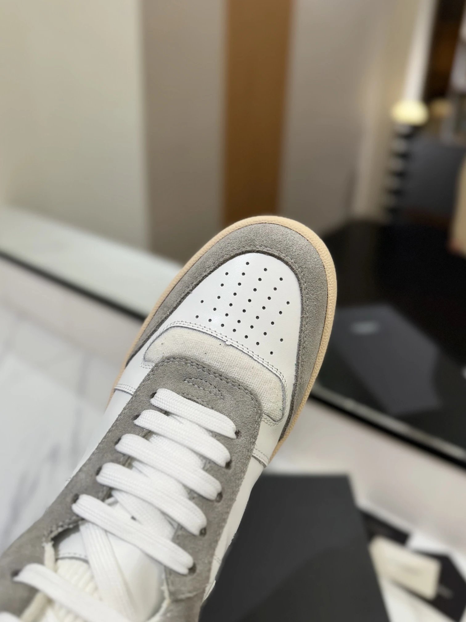 Saint Laurent SL61 Sneakers White Grey - Gallery Image 7 - Detailed View