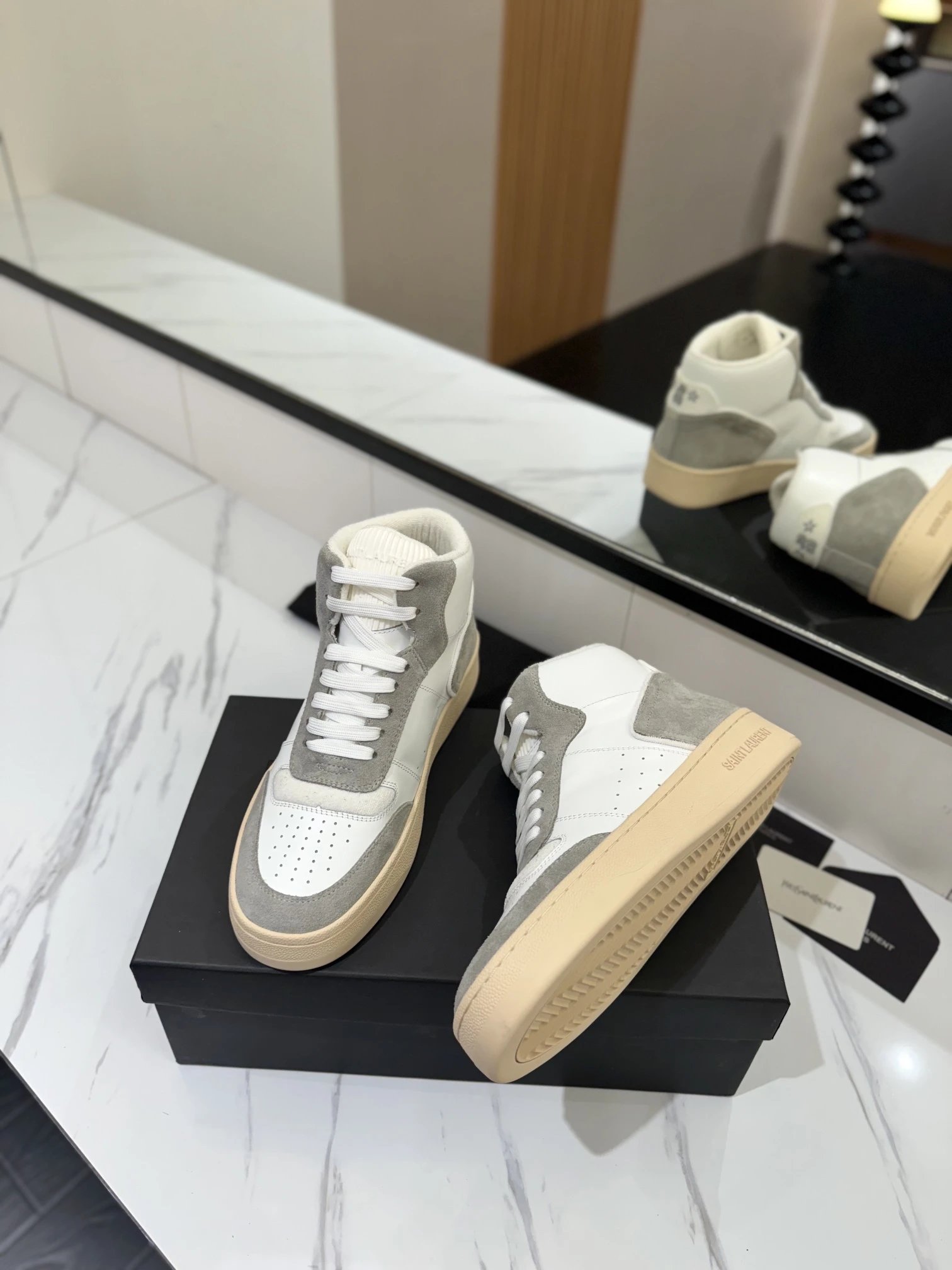 Saint Laurent SL61 Sneakers White Grey - Gallery Image 5 - Detailed View