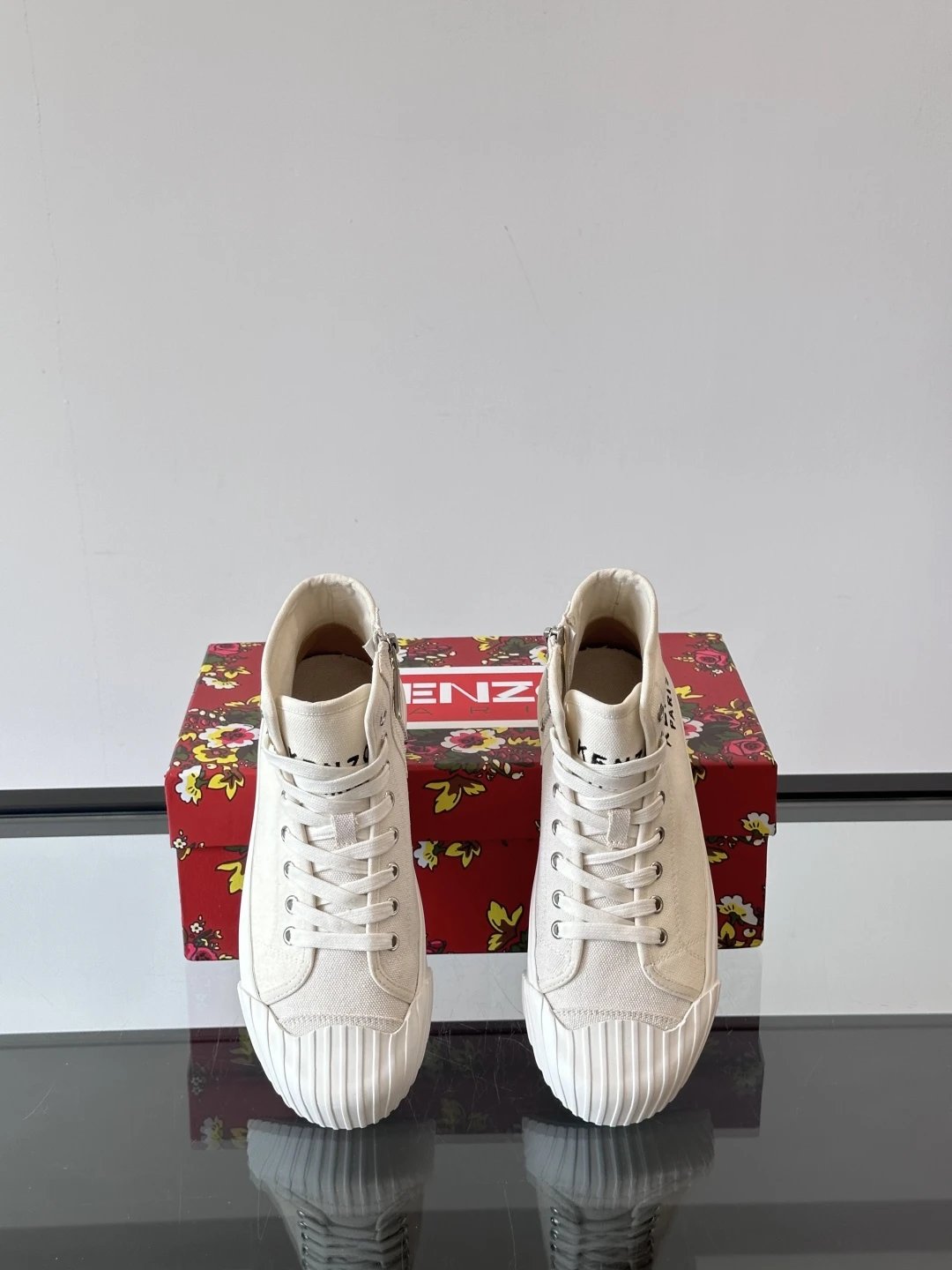 Kenzo Canvas High Sneakers White - Gallery Image 7 - Detailed View