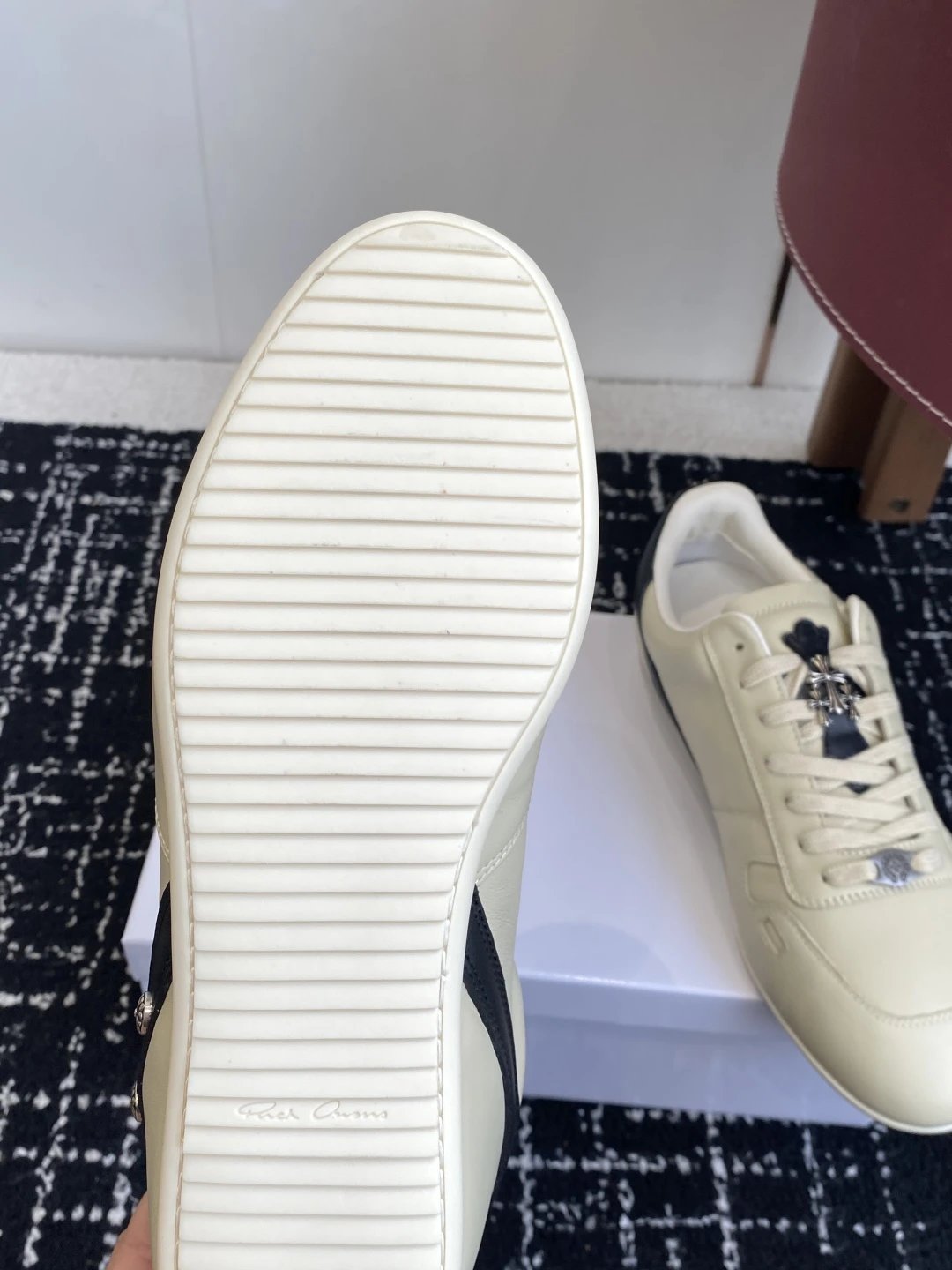 Vintage Leather Trainer Sneakers Cream Ivory - Gallery Image 9 - Detailed View