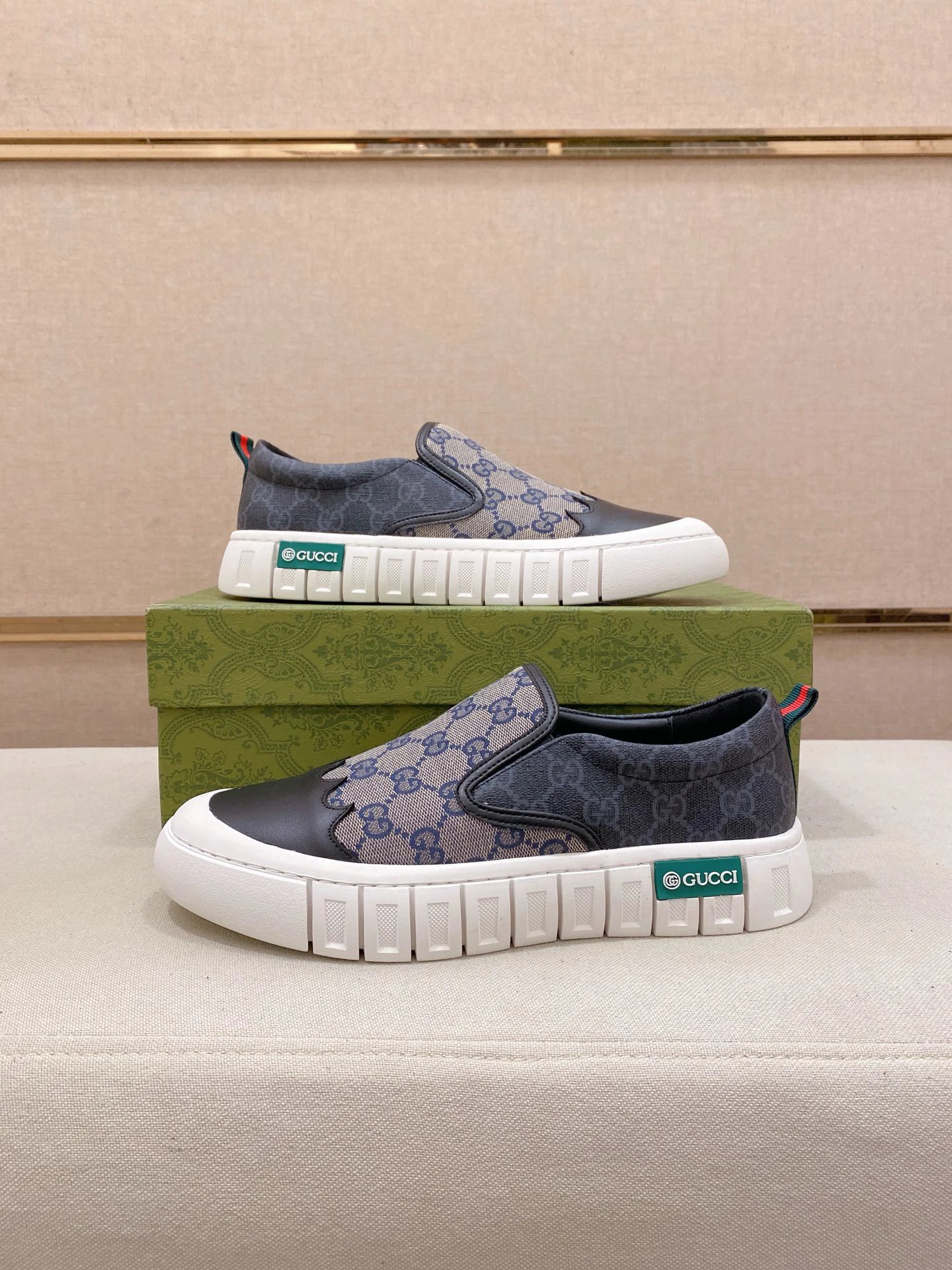 Gucci Slip-On Sneakers Grey - Gallery Image 7 - Detailed View