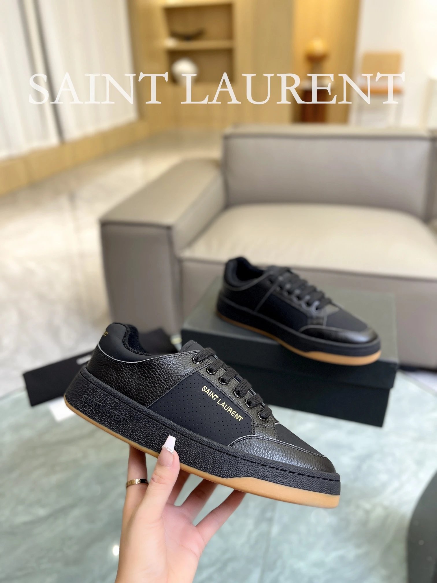 Saint Laurent Leather Sneakers Black - Gallery Image 5 - Detailed View