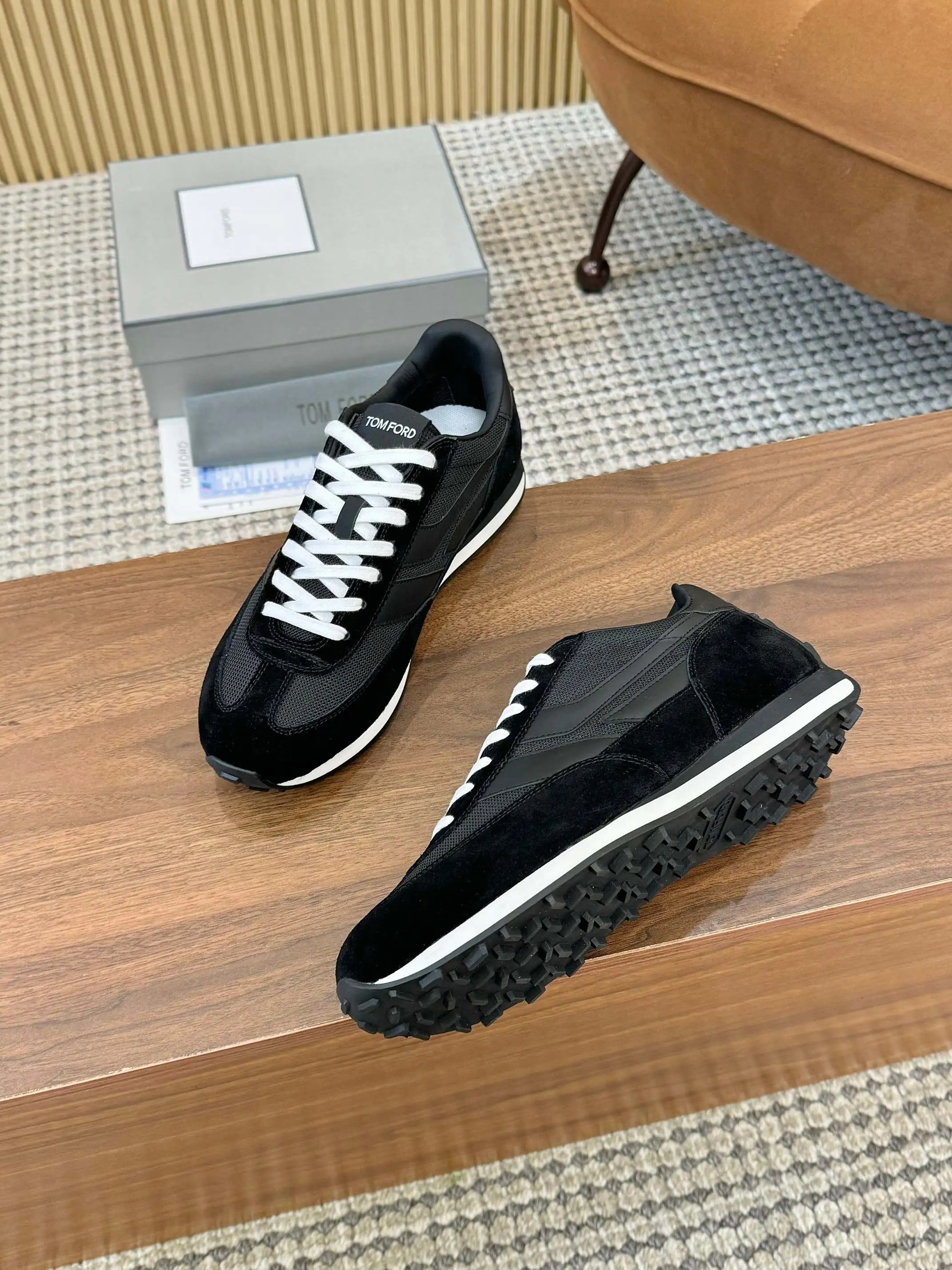 Vintage Suede Mesh Sneakers Onyx Black - Gallery Image 6 - Detailed View