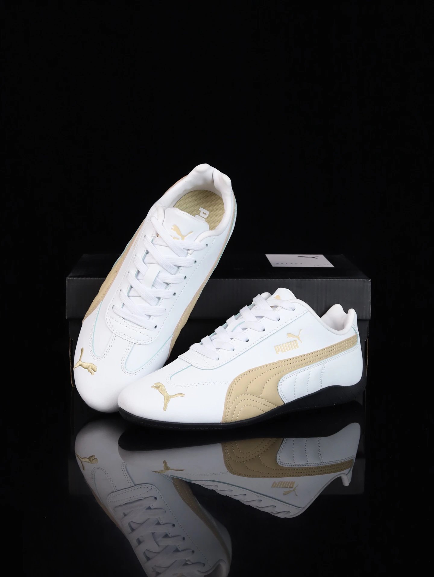 Puma Roma M Motorsport Sneakers White-Gold - Gallery Image 9 - Detailed View