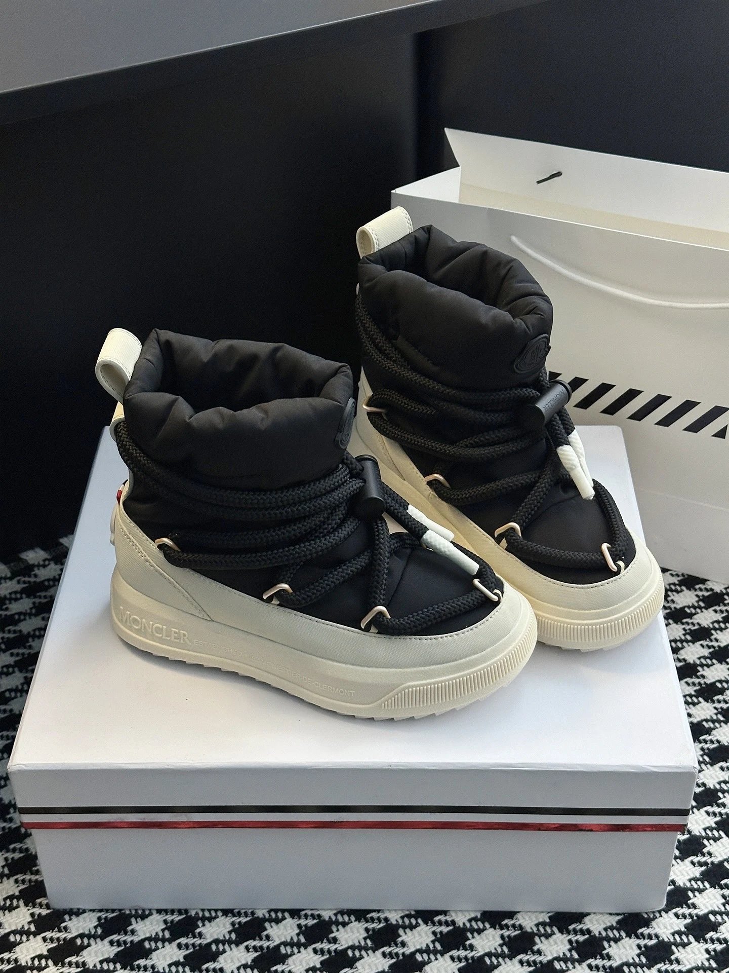 Moncler Mid Boots Black & White - Gallery Image 3 - Detailed View