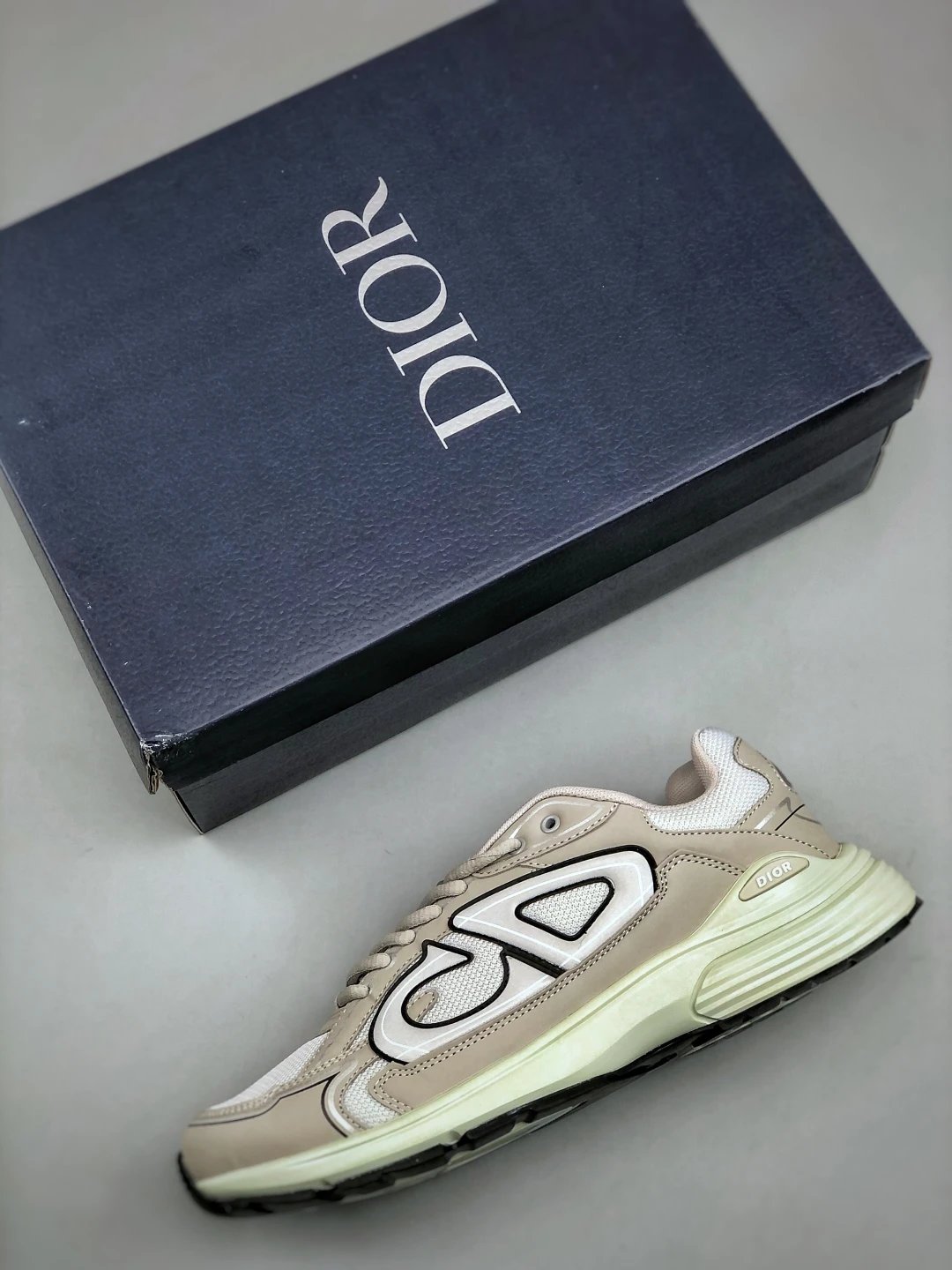 Dad Shoes Sneakers Taupe - Gallery Image 3 - Detailed View