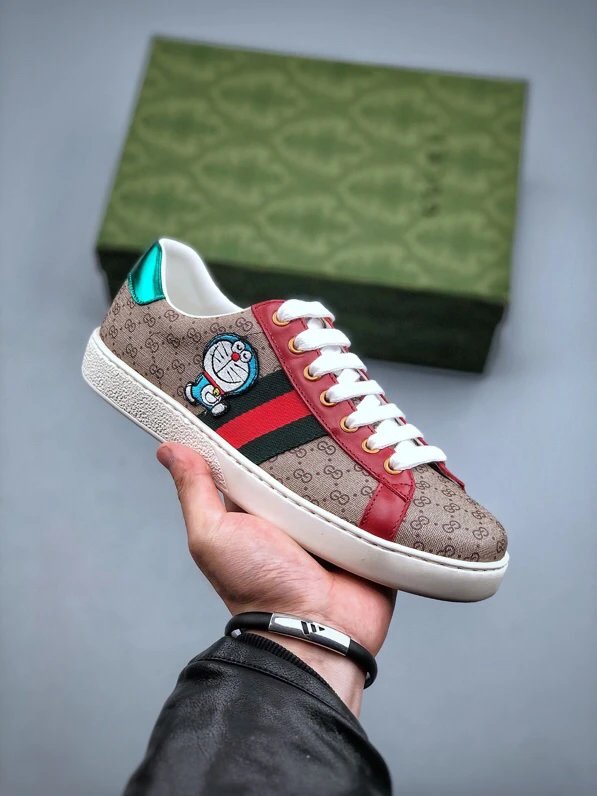 Gucci Bee Pink Green Sneaker Embroidered Doraemon - Gucci - Cnfans - $57.42