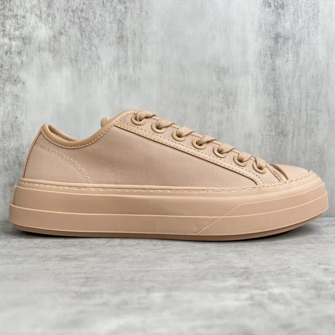Valentino Garavani Beige Low Sneakers - Gallery Image 6 - Detailed View