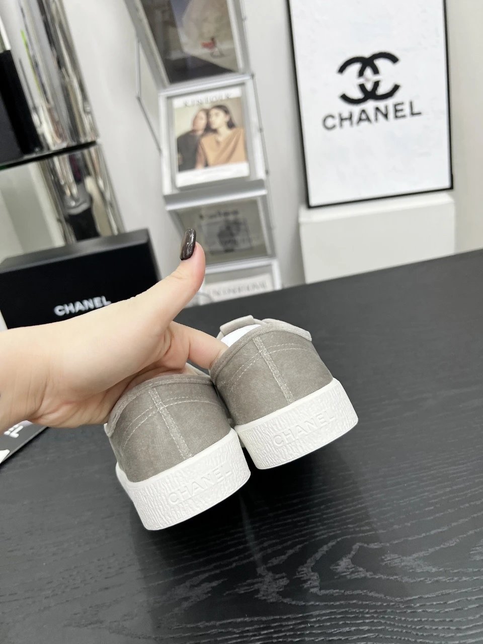 Chanel Vintage Sneakers Gray - Gallery Image 3 - Detailed View