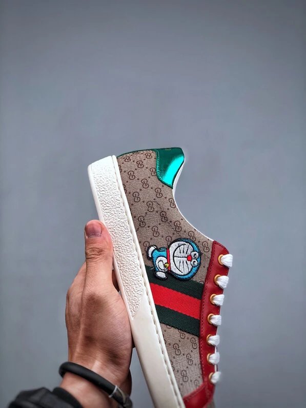 Gucci Bee Pink Green Sneaker Embroidered Doraemon - Gallery Image 4 - Detailed View