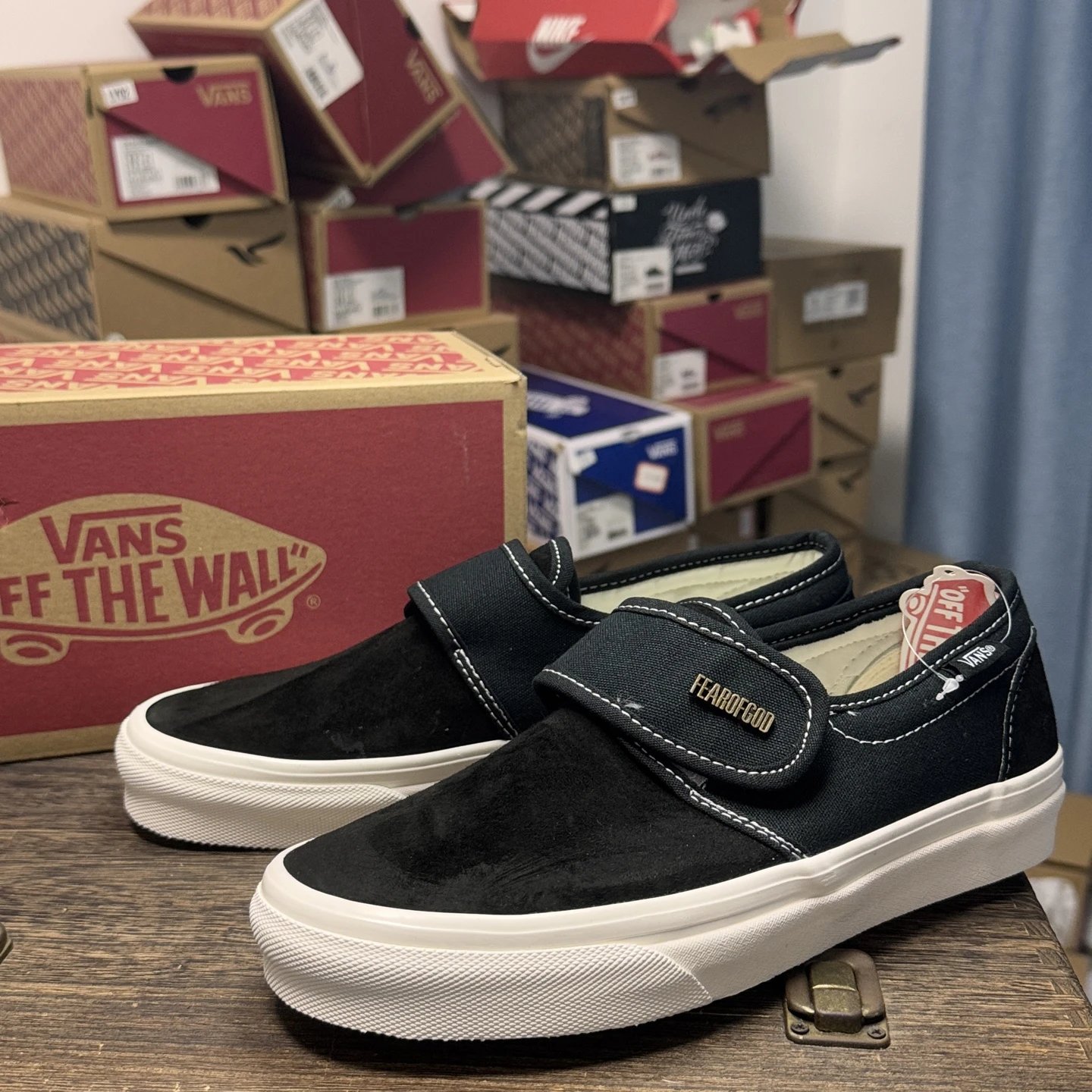 Suede Slip On Sneakers Jet Black - Gallery Image 9 - Detailed View