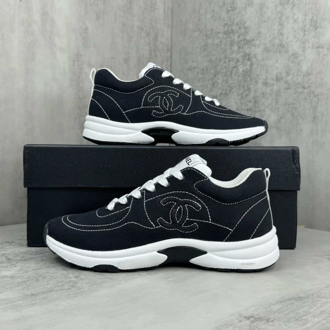 Luxury Leather Panda Sneakers Women Black Ivory - Gallery Image 9 - Detailed View