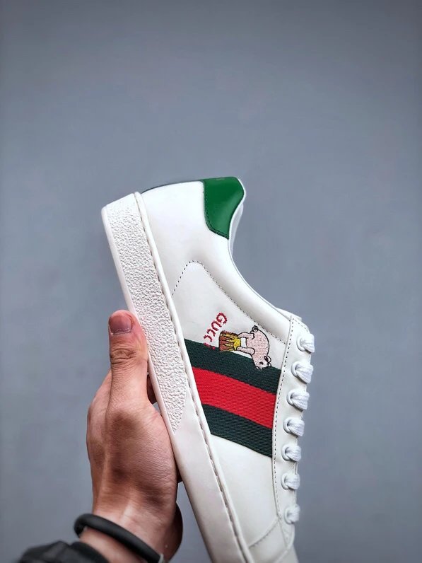 Gucci Bee White Green Sneakers Embroidered Pig - Gallery Image 8 - Detailed View