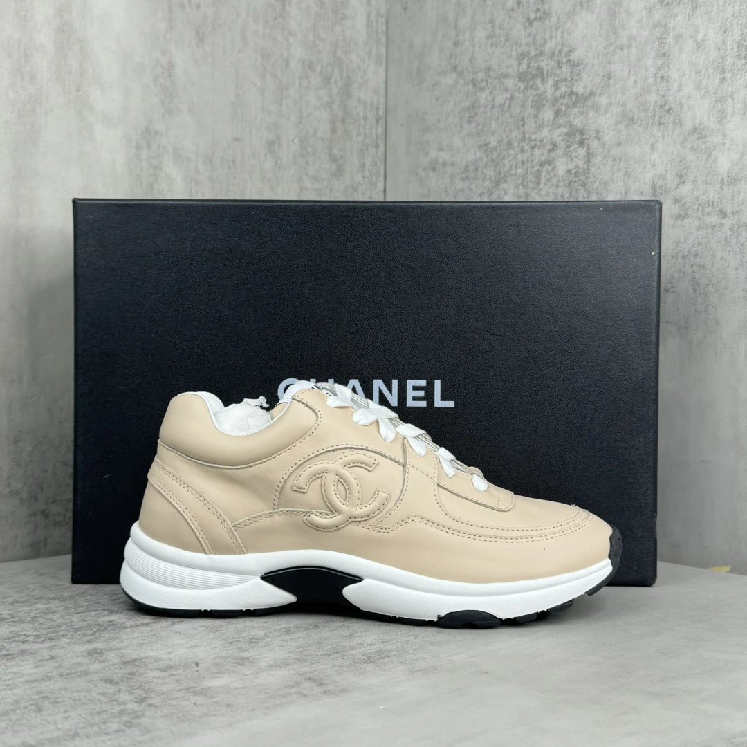 24SS Leather Chunky Sneakers Panda Style in Nude Beige - Gallery Image 1 - Detailed View