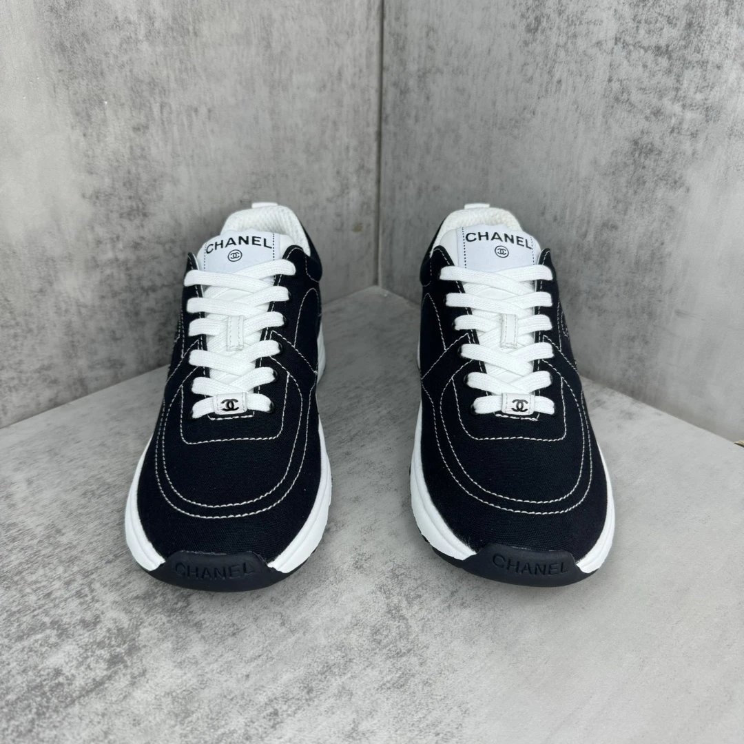 Luxury Leather Panda Sneakers Women Black Ivory - Gallery Image 4 - Detailed View