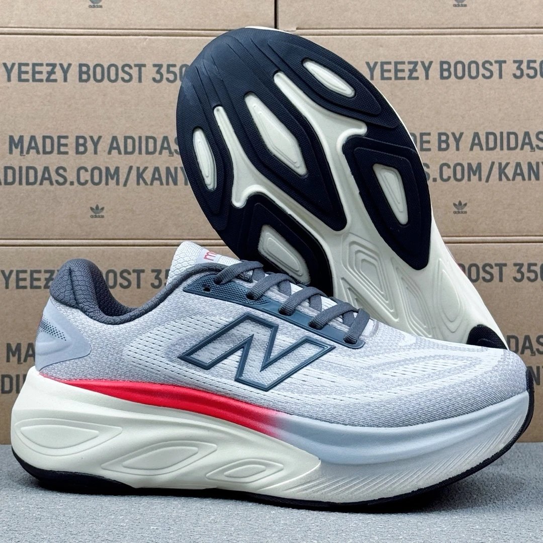 Lightweight Knit Running Shoes Pale Gray - Gallery Image 2 - Detailed View