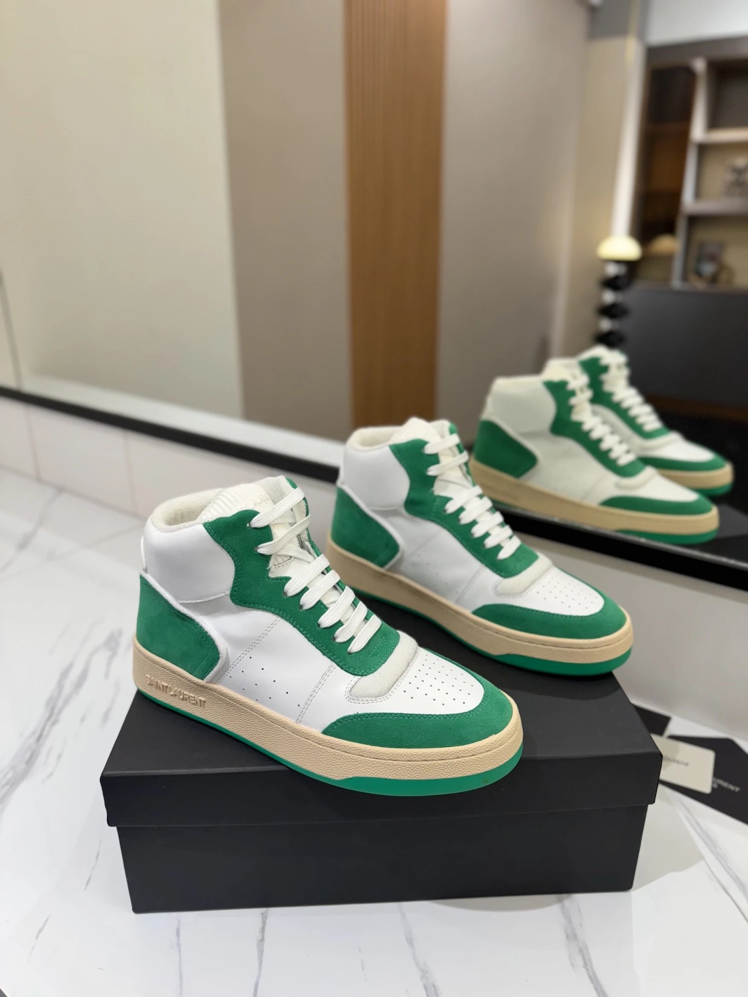 YSL SL61 Sneakers Green - Gallery Image 1 - Detailed View