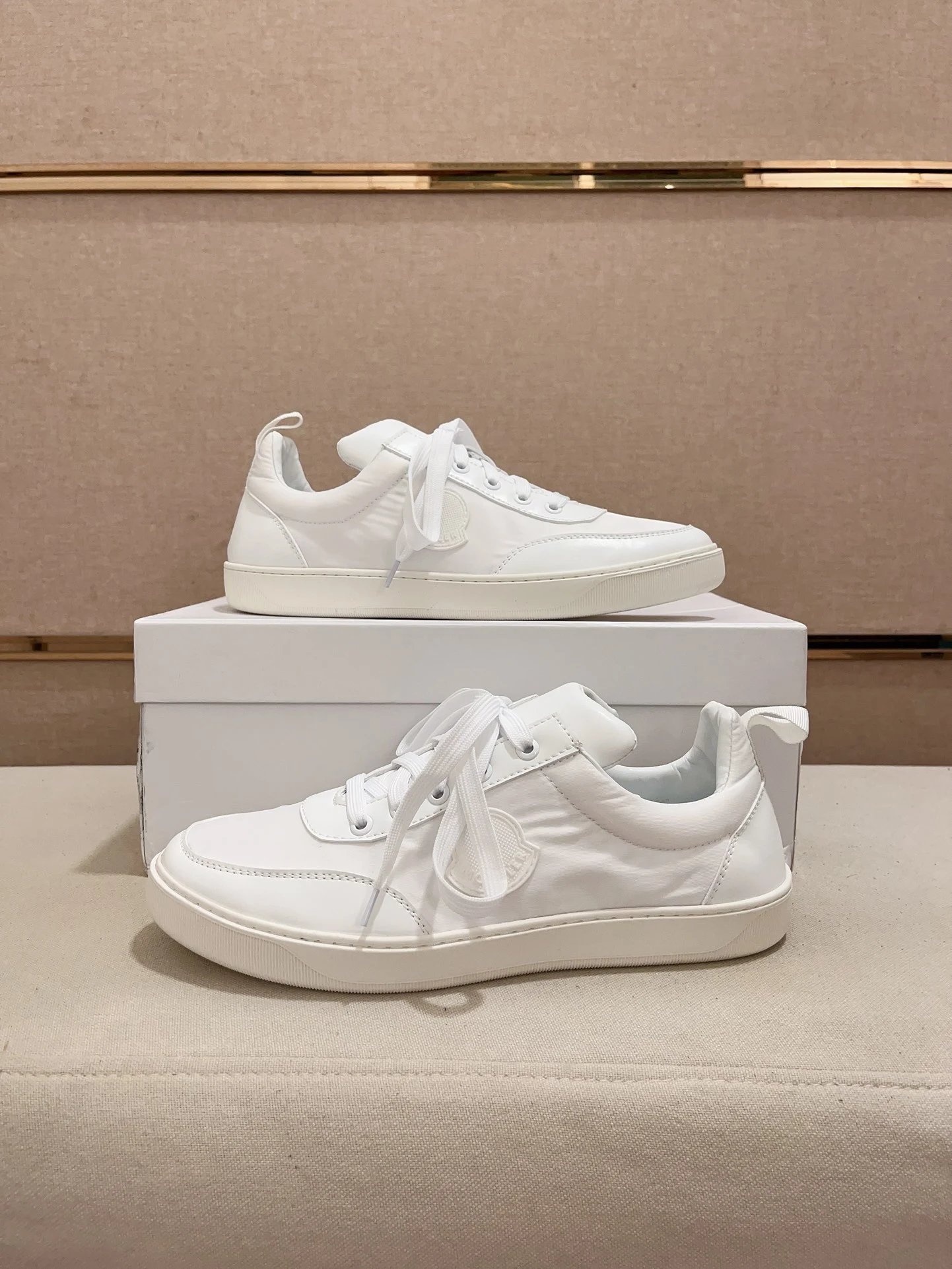 Moncler Lunarove Sneakers White - Gallery Image 6 - Detailed View